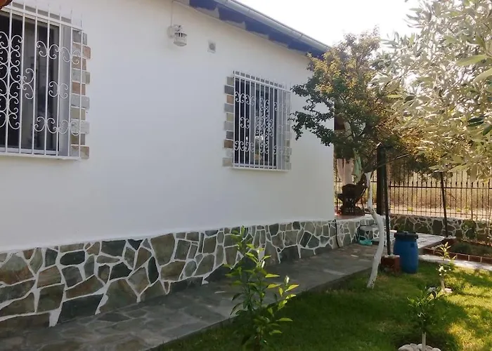 度假居 Amarantos Beautiful Garden House *