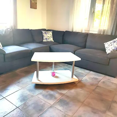 Holiday home Amarantos Beautiful Garden House *