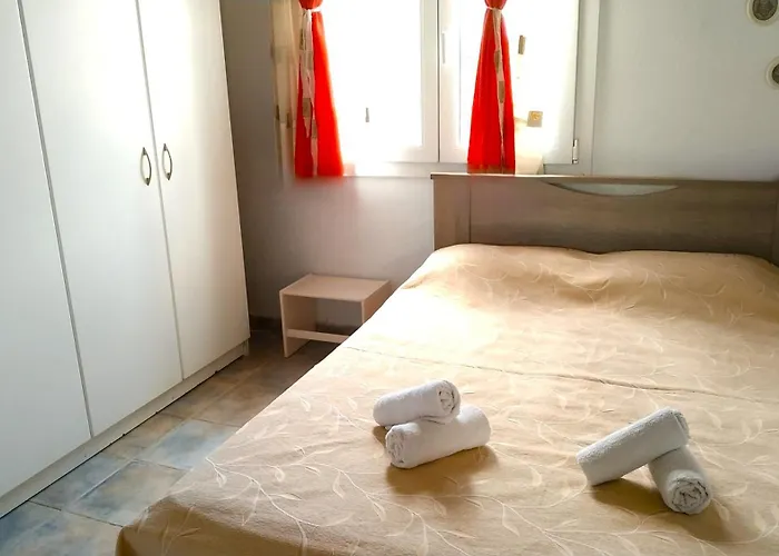 Amarantos Beautiful Garden House Vakantiehuis